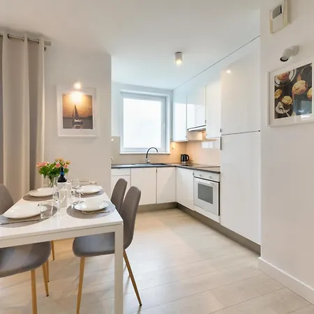 Apartment Trzy Zagle With View By Northside Gdansk